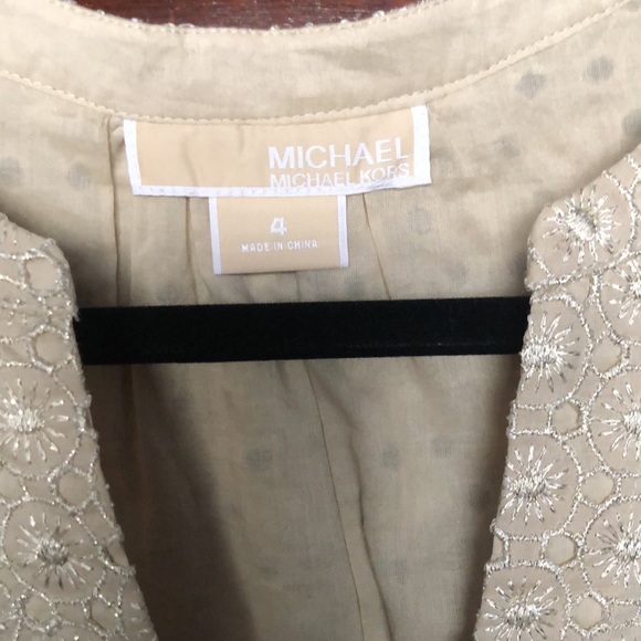 Beautiful MK dress with lovely lace detailing and gold thread throughout. - Picture 3 of 3